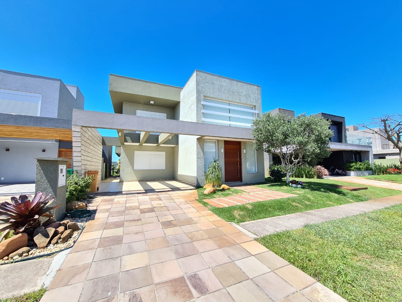 Casa em Condomínio 4 dormitórios para venda, Capão Da Canoa em Capão da Canoa | Ref.: 305974